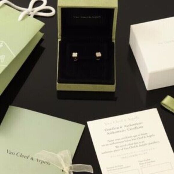 Authentic Van Cleef & Arpels Vintage Alhambra 18K Yellow Gold Earrings - Picture 7 of 7